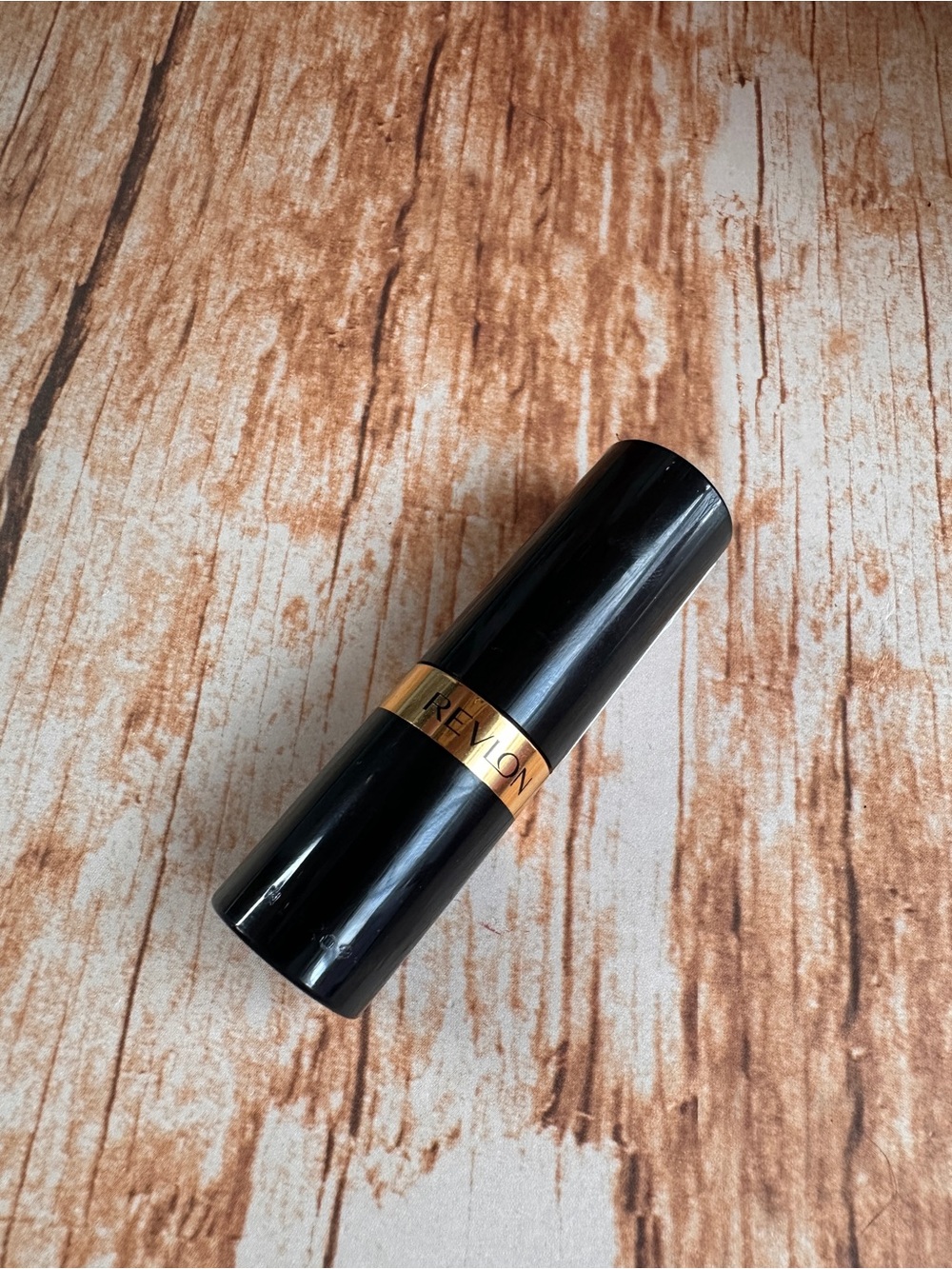 REVLON • Super Lustrous Lipstick | Rose & Shine 619 Pearl Finish - Picture 2 of 4